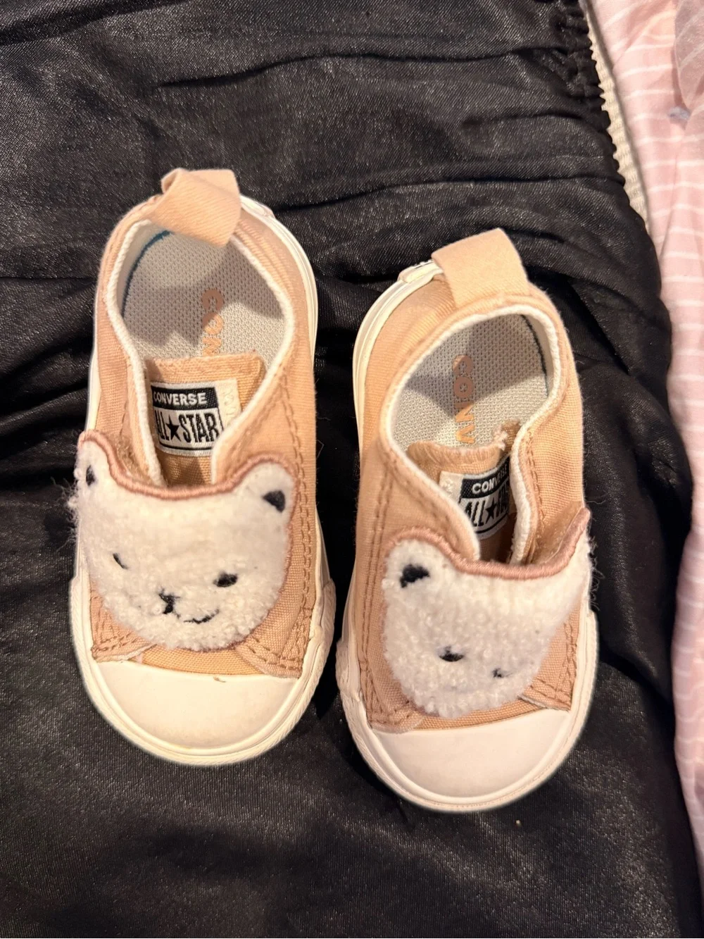 Converse Kids Beige Canvas Sneakers with Bear Appliqué